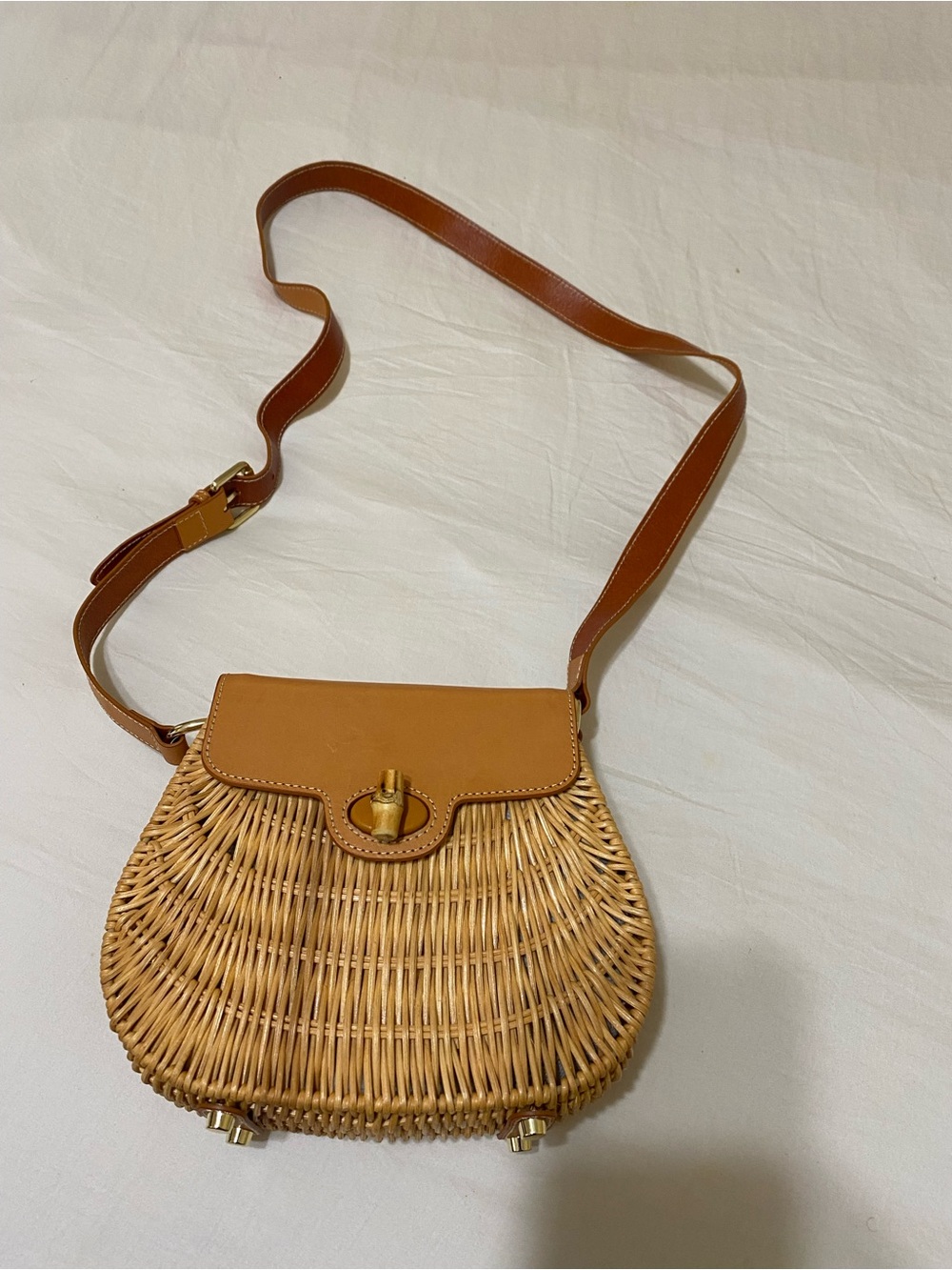 J. McLaughlin Leather and Woven Saddle crossbody Bag Size 3x7x8 - Picture 4 of 15